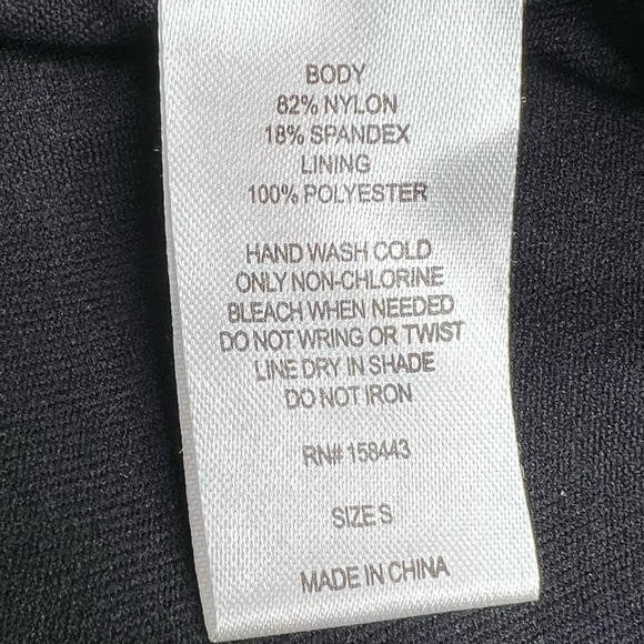 Hula Honey Twisted Palms Printed Cutout One Piece Swimsuit - Picture 9 of 13